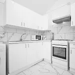 1 Bed Apartment Birmingham Resorts World Nec Bhx