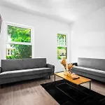 1 Bed Apartment Birmingham Resorts World Nec Bhx