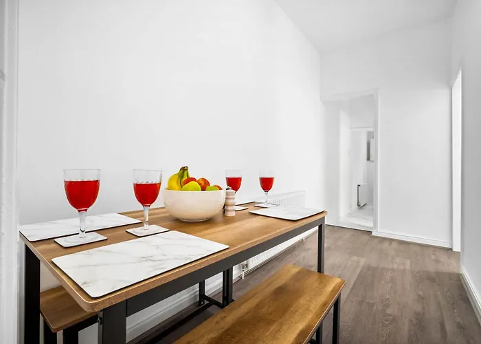 1 Bed Apartment Birmingham Resorts World Nec Bhx