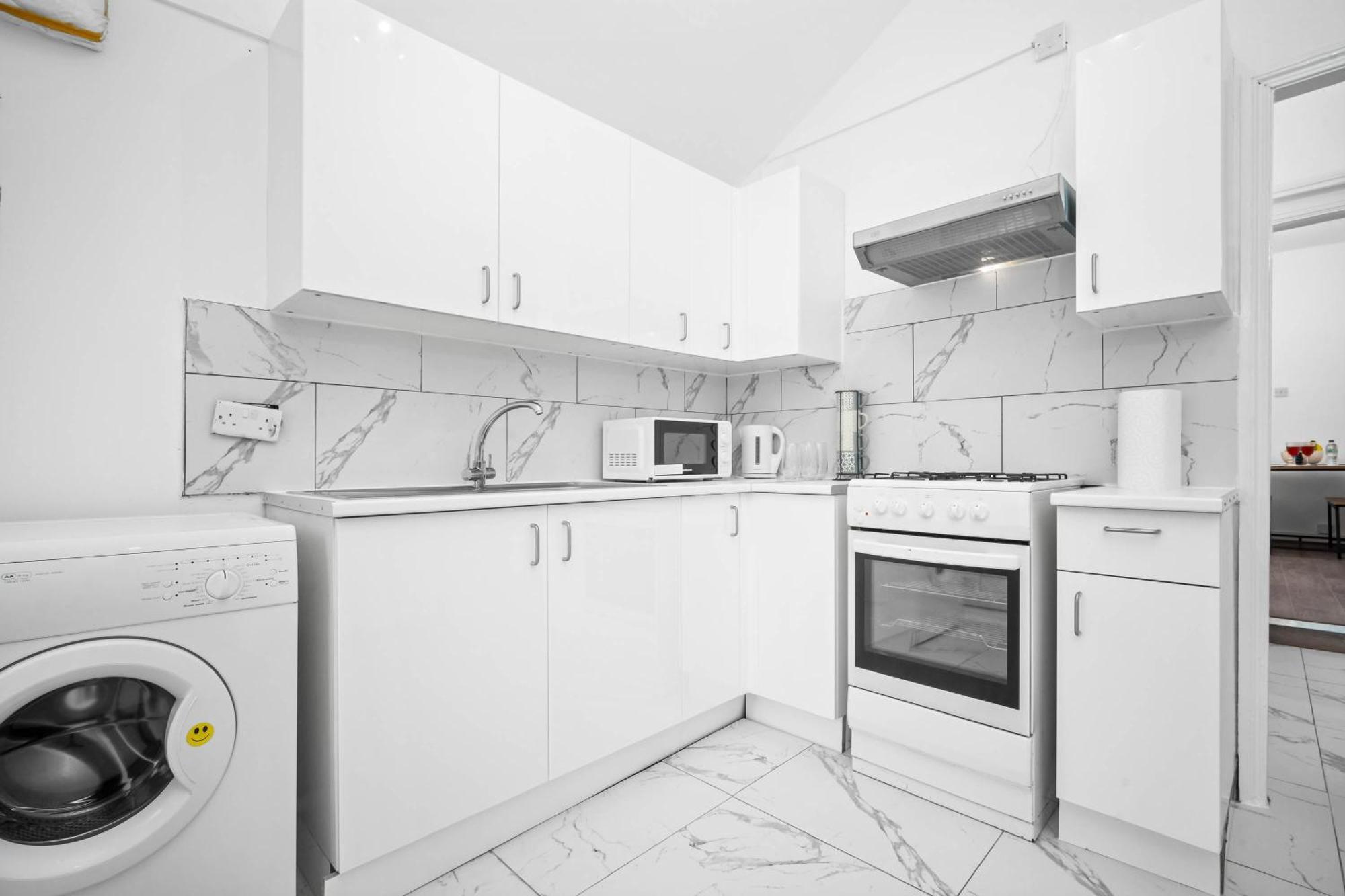 1 Bed World Nec Bhx Apartment *