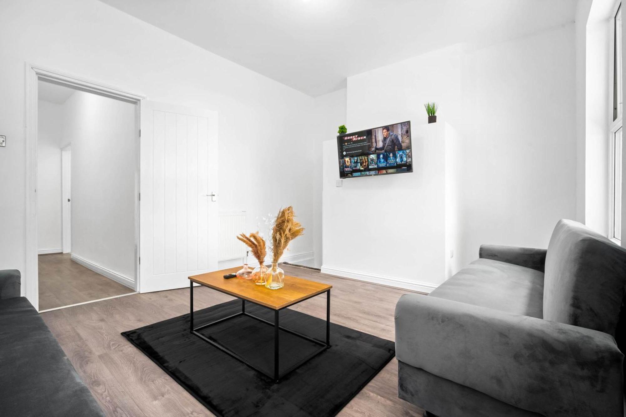 1 Bed World Nec Bhx